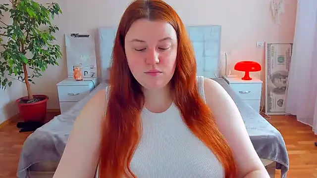 PolinaSalvatore online show from March 13, 2026, 10:11 am