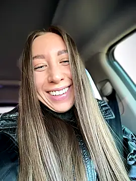 EvaCatt online show from November 11, 2025, 3:39 am