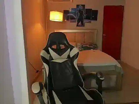 Snapshot of Jake_simons chatting on December 13, 2024, 2:32 am Jake simons online show from December 13, 2024, 2:32 am