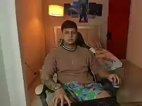 Snapshot of Jake_simons chatting on December 21, 2024, 2:30 am Jake simons online show from December 21, 2024, 2:30 am