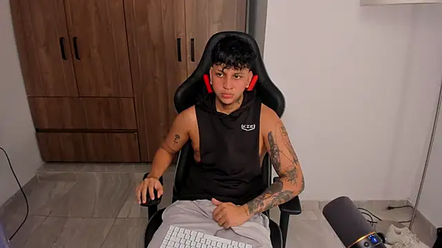 Snapshot of Jake_simons chatting on September 26, 2025, 2:59 am Jake simons online show from September 26, 2025, 2:59 am