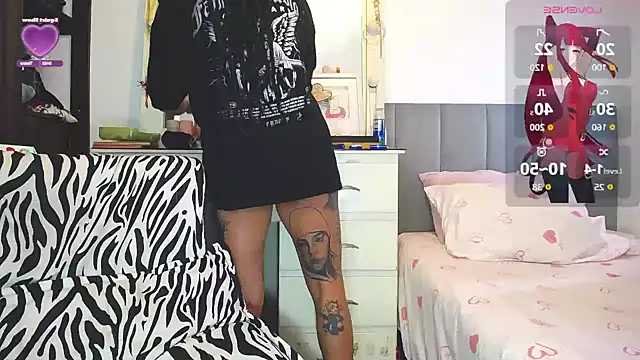 girl tatto13 online show from February 23, 2026, 12:35 pm