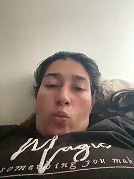 Snapshot of andreaisis2 chatting on March 19, 2026, 7:51 pm andreaisis2 online show from March 19, 2026, 7:51 pm