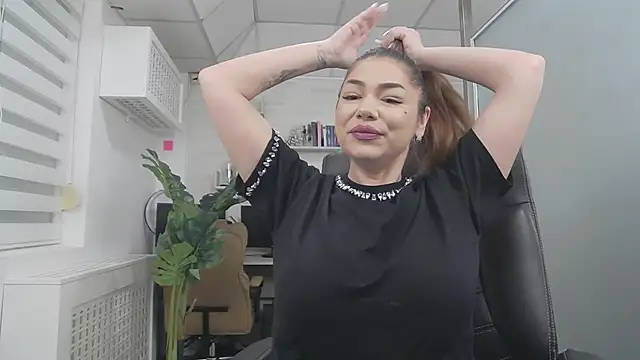 Ella sweety online show from February 23, 2026, 6:11 am