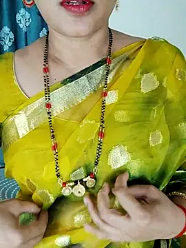 Snapshot of Indian_desi_wife chatting on October 22, 2025, 3:40 am Indian desi wife online show from October 22, 2025, 3:40 am