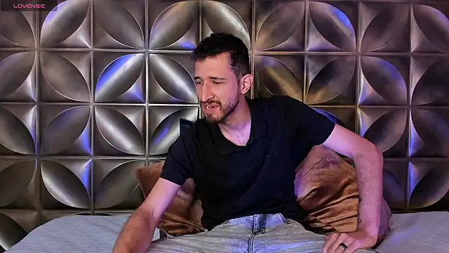 sam bisex online show from March 26, 2026, 3:45 am