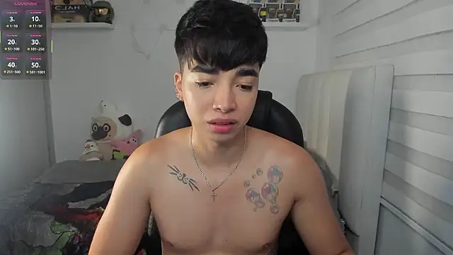 santy7v7 online show from February 28, 2026, 1:45 pm