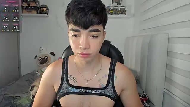 santy7v7 online show from April 12, 2026, 1:38 pm