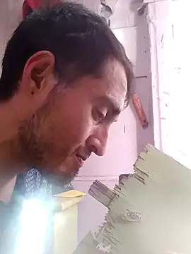 Wero4200 online show from October 7, 2025, 11:13 pm