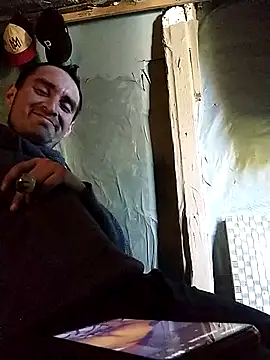 Wero4200 online show from December 1, 2025, 7:19 pm