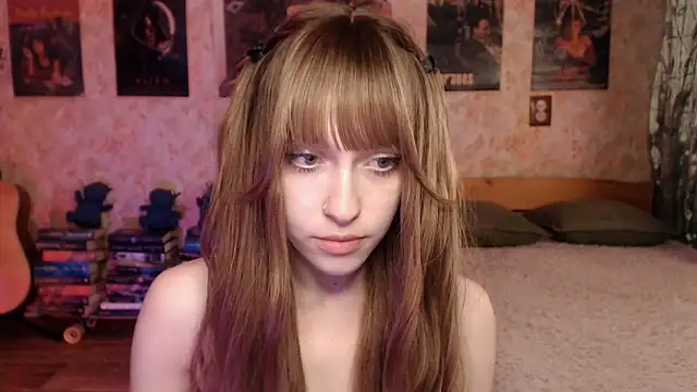 Friendly Ellie online show from May 29, 2026, 12:19 am