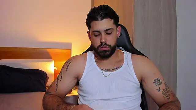 Justyn Torres online show from March 5, 2025, 9:26 pm