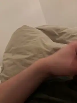 Snapshot of agitnizci13 chatting on February 4, 2025, 8:28 pm agitnizci13 online show from February 4, 2025, 8:28 pm