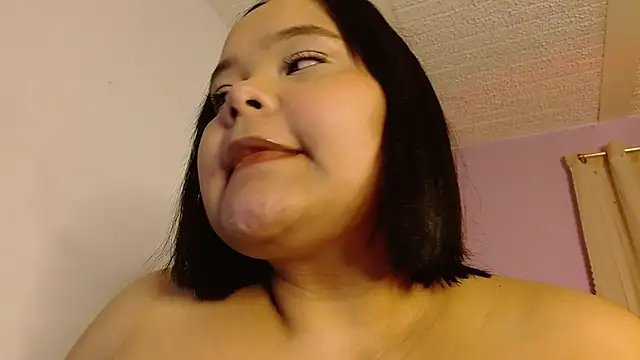 Snapshot of sexychubby___ chatting on June 14, 2026, 12:41 am sexychubby online show from June 14, 2026, 12:41 am