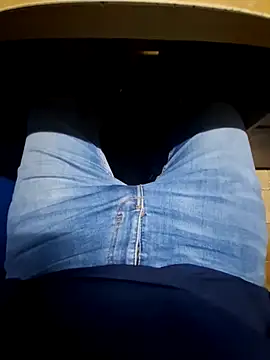 Calamaco07 online show from November 26, 2025, 6:03 am