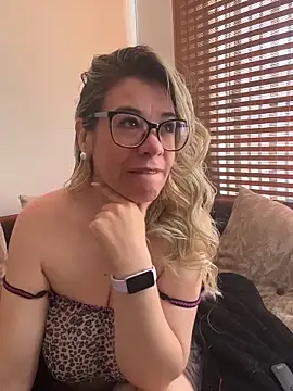 Snapshot of salomesweet13 chatting on February 3, 2026, 5:29 pm salomesweet13 online show from February 3, 2026, 5:29 pm