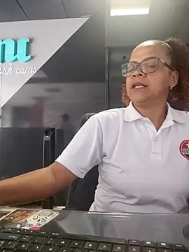 Snapshot of BayleyBanks chatting on April 8, 2026, 6:30 pm BayleyBanks online show from April 8, 2026, 6:30 pm