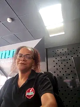 Snapshot of BayleyBanks chatting on April 16, 2026, 4:52 pm BayleyBanks online show from April 16, 2026, 4:52 pm