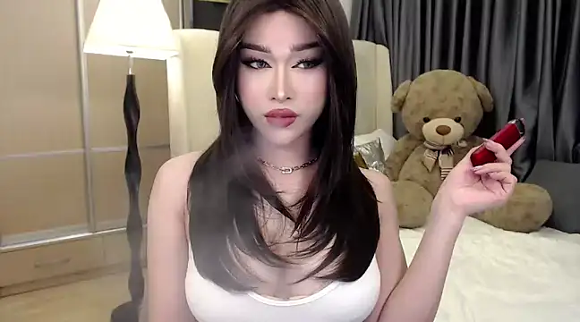 Snapshot of KeenMazikeen69 chatting on January 12, 2025, 10:43 pm KeenMazikeen69 online show from January 12, 2025, 10:43 pm