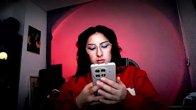 Scarlett Sen online show from December 3, 2025, 2:04 pm