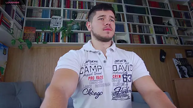 Snapshot of Arilas_ chatting on September 20, 2025, 6:14 am Arilas  online show from September 20, 2025, 6:14 am