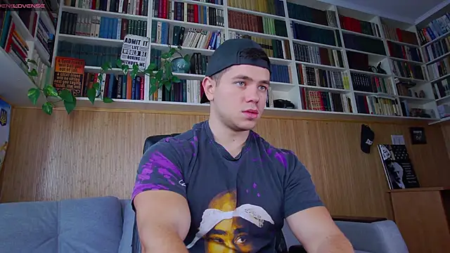 Snapshot of Arilas_ chatting on September 27, 2025, 6:29 am Arilas  online show from September 27, 2025, 6:29 am