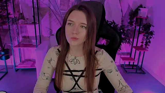 Snapshot of JennyDens chatting on February 15, 2025, 11:28 am JennyDens online show from February 15, 2025, 11:28 am