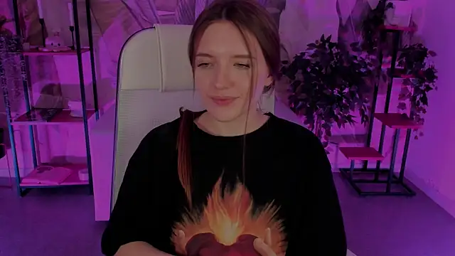 Snapshot of JennyDens chatting on March 10, 2025, 5:43 am JennyDens online show from March 10, 2025, 5:43 am