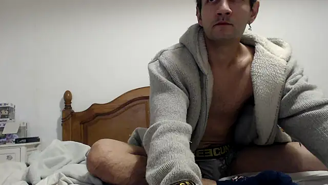 poissinet2 online show from December 28, 2024, 9:40 pm