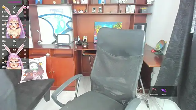 Snapshot of evelyx69x chatting on September 19, 2025, 5:02 pm evelyx69x online show from September 19, 2025, 5:02 pm