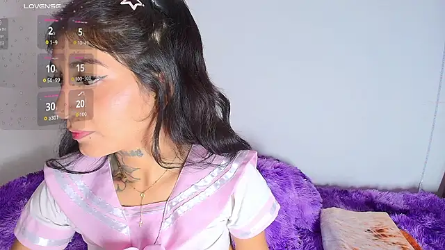 arianauwu online show from March 17, 2026, 12:15 am