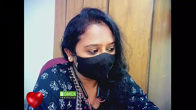 sexynayan23 online show from September 27, 2025, 6:02 pm