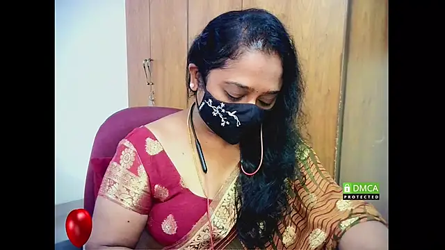 sexynayan23 online show from October 22, 2025, 5:08 am