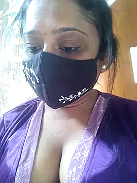 sexynayan23 online show from February 4, 2026, 4:40 am