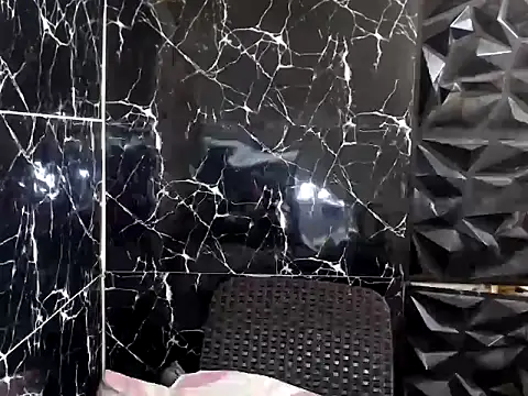 Snapshot of MissKeanna chatting on January 22, 2025, 4:13 am MissKeanna online show from January 22, 2025, 4:13 am