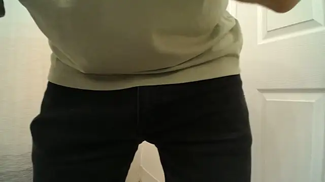 Snapshot of proseccopapi23 chatting on February 16, 2025, 6:54 am proseccopapi23 online show from February 16, 2025, 6:54 am