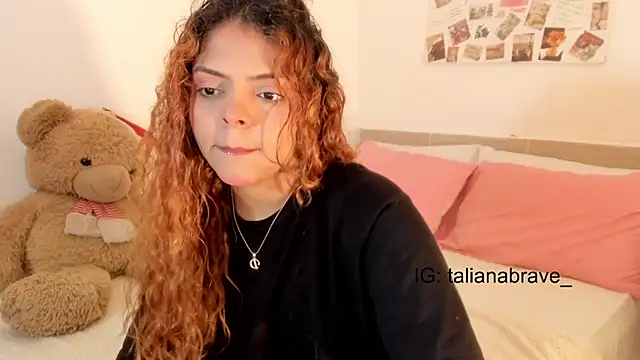 ValienteGirl  online show from October 17, 2025, 1:20 am