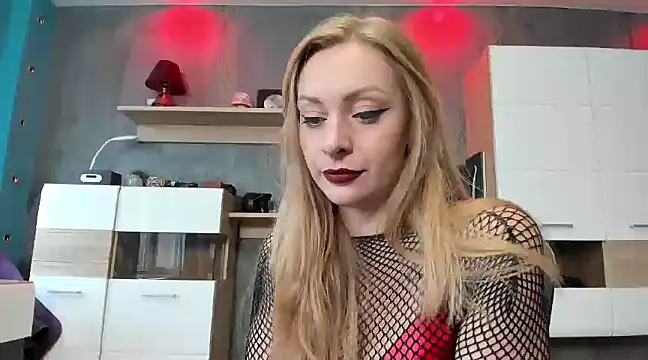 YourVenus00 online show from December 10, 2024, 11:11 am
