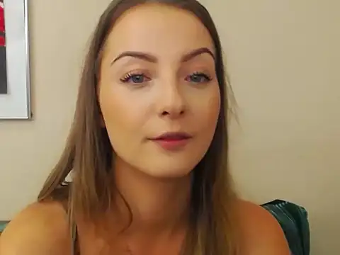 Snapshot of NatalieSexy chatting on October 23, 2025, 6:13 am NatalieSexy online show from October 23, 2025, 6:13 am