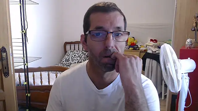 steph19x5 online show from September 29, 2025, 9:25 am