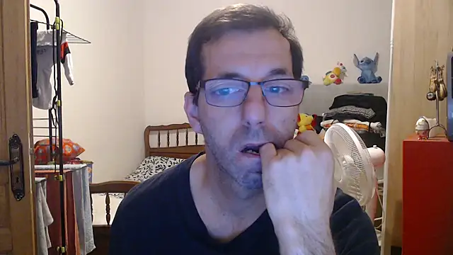 steph19x5 online show from November 11, 2025, 7:19 am