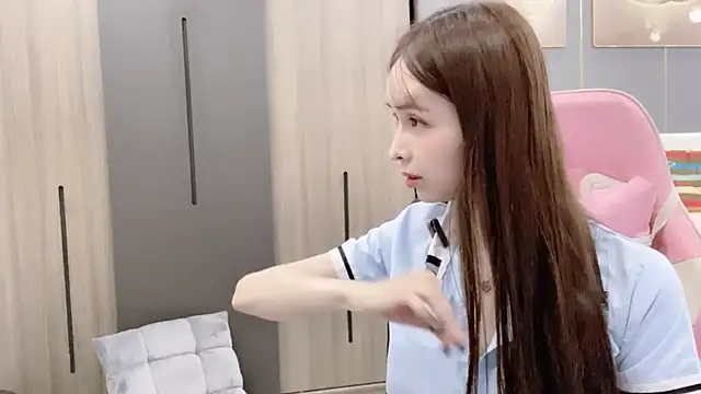 Snapshot of ANNA102 chatting on February 11, 2026, 8:41 am ANNA102 online show from February 11, 2026, 8:41 am