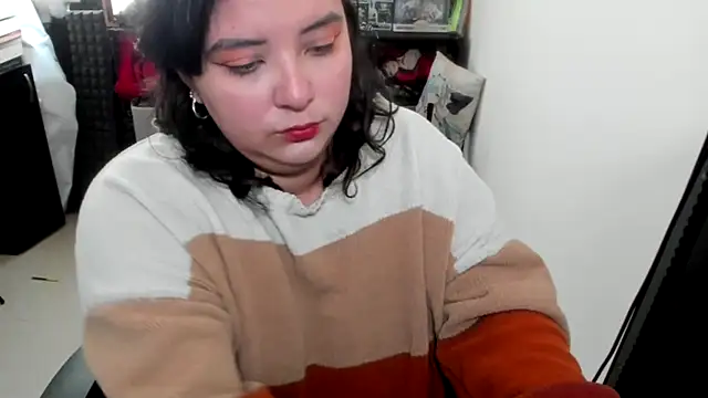 Snapshot of aika-dreams chatting on October 21, 2025, 12:50 pm aika-dreams online show from October 21, 2025, 12:50 pm