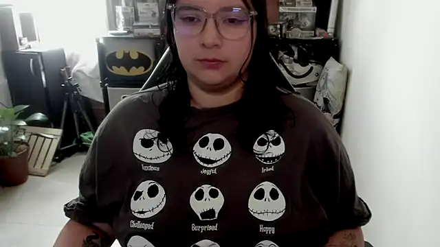 aika-dreams online show from February 16, 2026, 12:56 pm