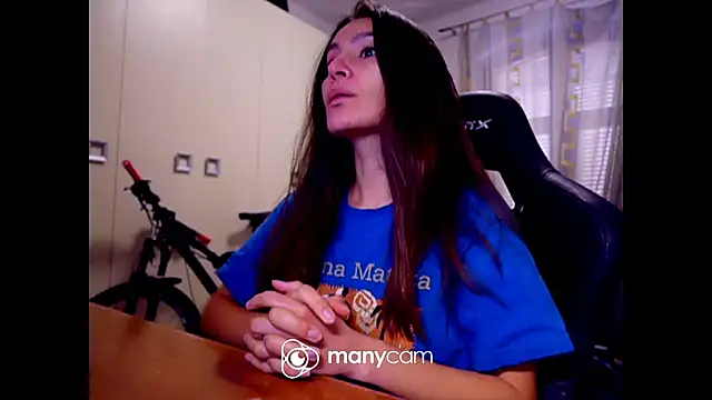 GodlyTheia online show from February 3, 2025, 2:13 pm