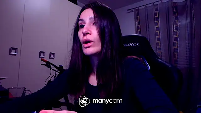 GodlyTheia online show from March 12, 2025, 3:29 pm