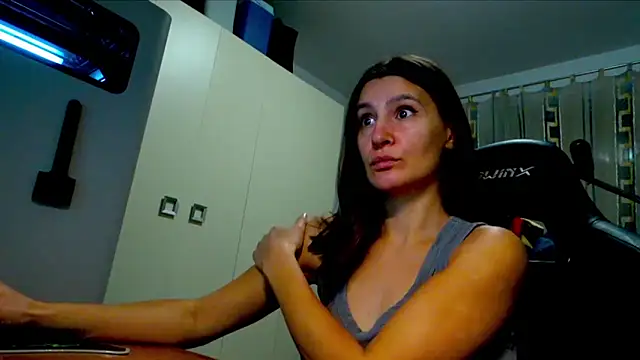 GodlyTheia online show from November 15, 2025, 5:09 pm