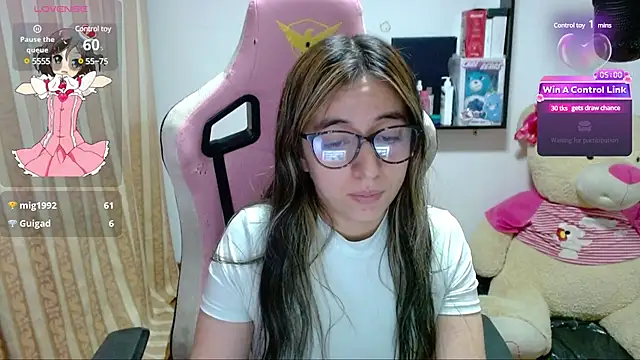 Maggie Fox3 online show from December 18, 2024, 12:21 am