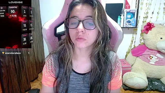 Maggie Fox3 online show from March 18, 2025, 2:25 am