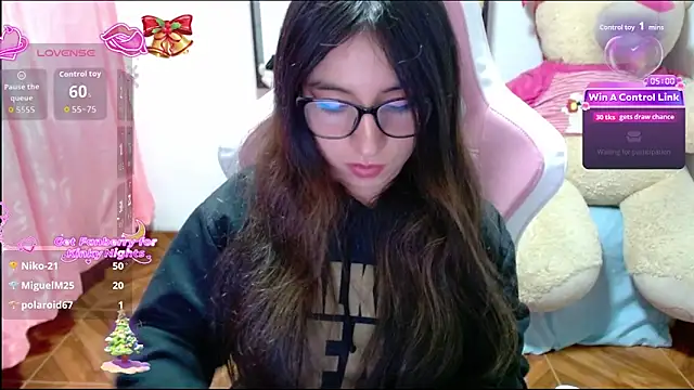 Maggie Fox3 online show from February 3, 2026, 2:53 am